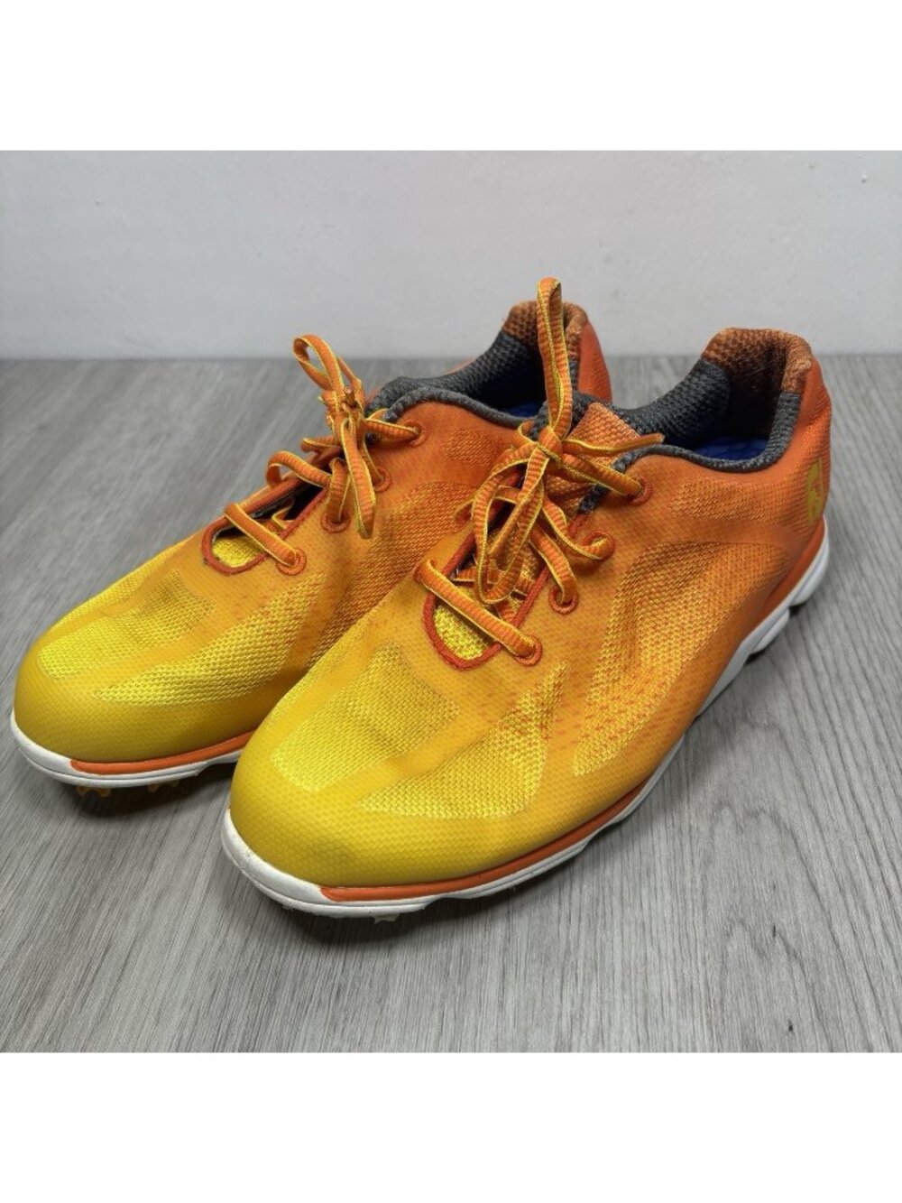 Footjoy Empower 98005 Women’s Size 7.5 M Orange Yellow Lace Up Golf Shoes